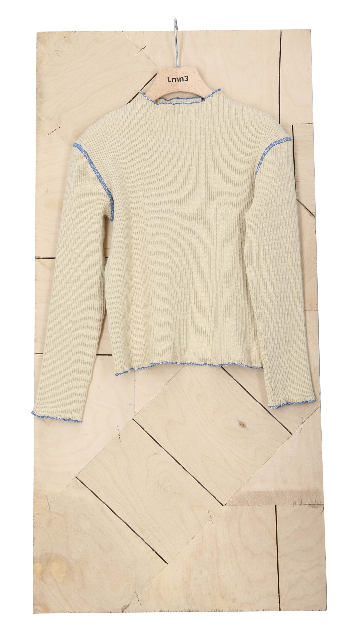 Top No. 20 - Semolina/Princess Blue