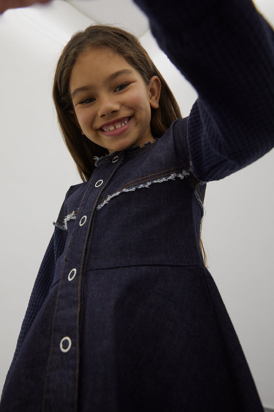 girl in long sleeve lmn3 denim dress 23 in blue color